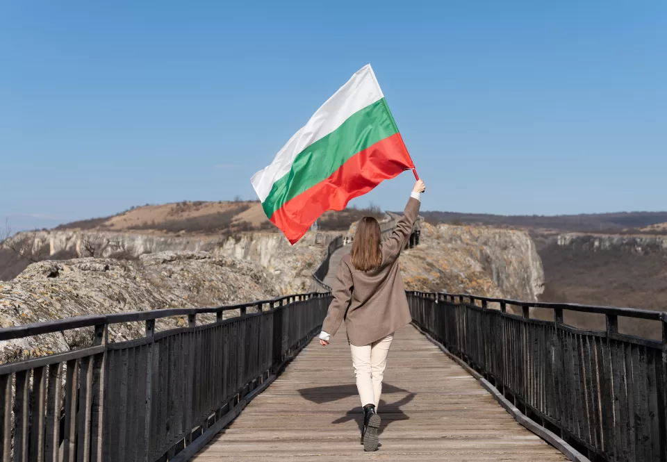 Dubai to Hungary