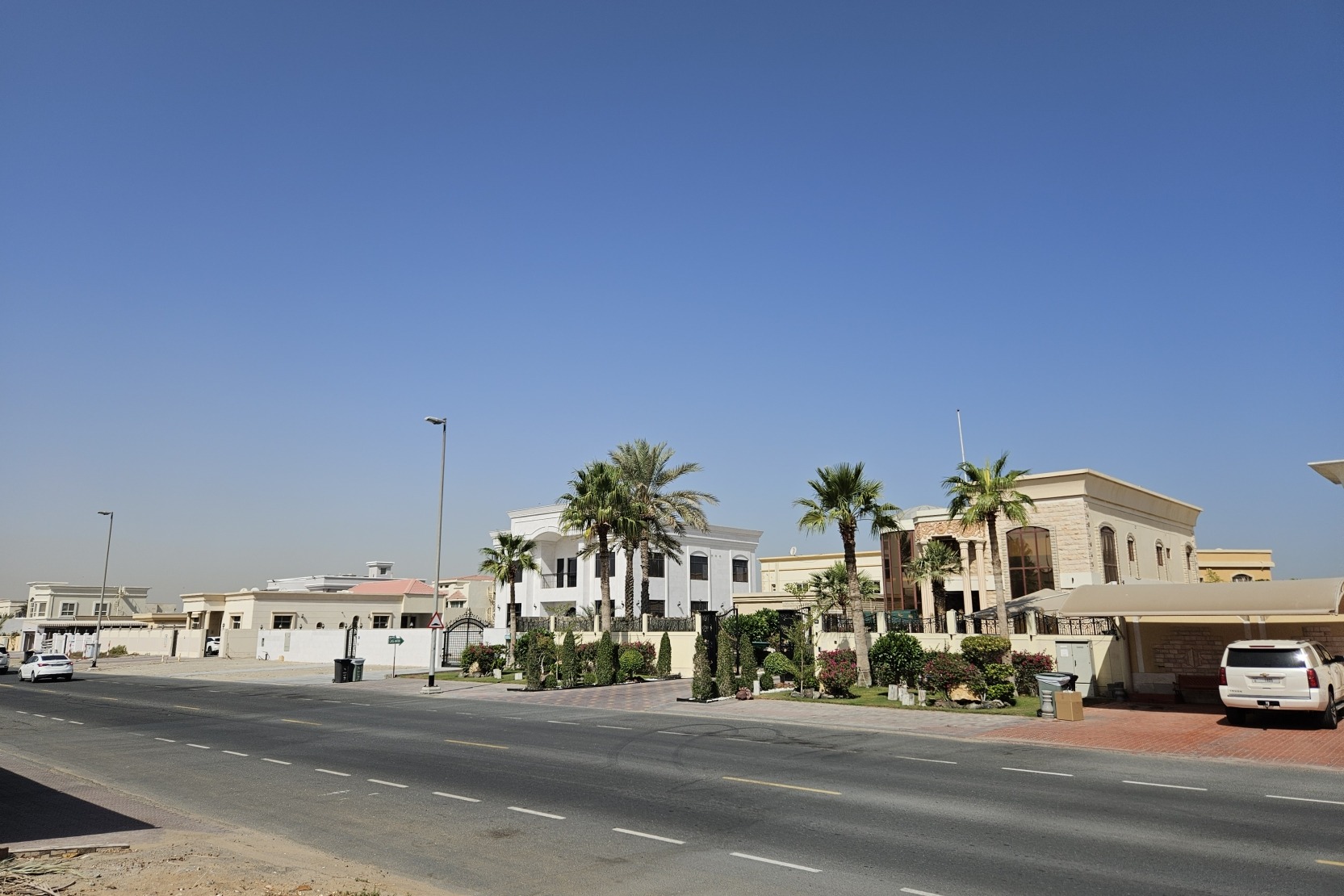 Movers in Nad Al Hamar